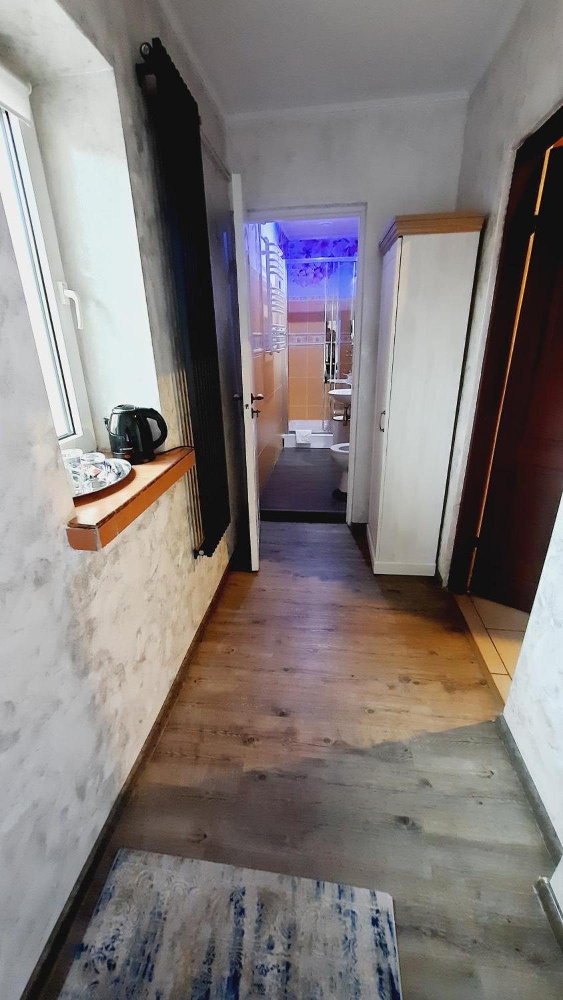 Hotel Rezydencja Rosa Przemysl Ngoại thất bức ảnh