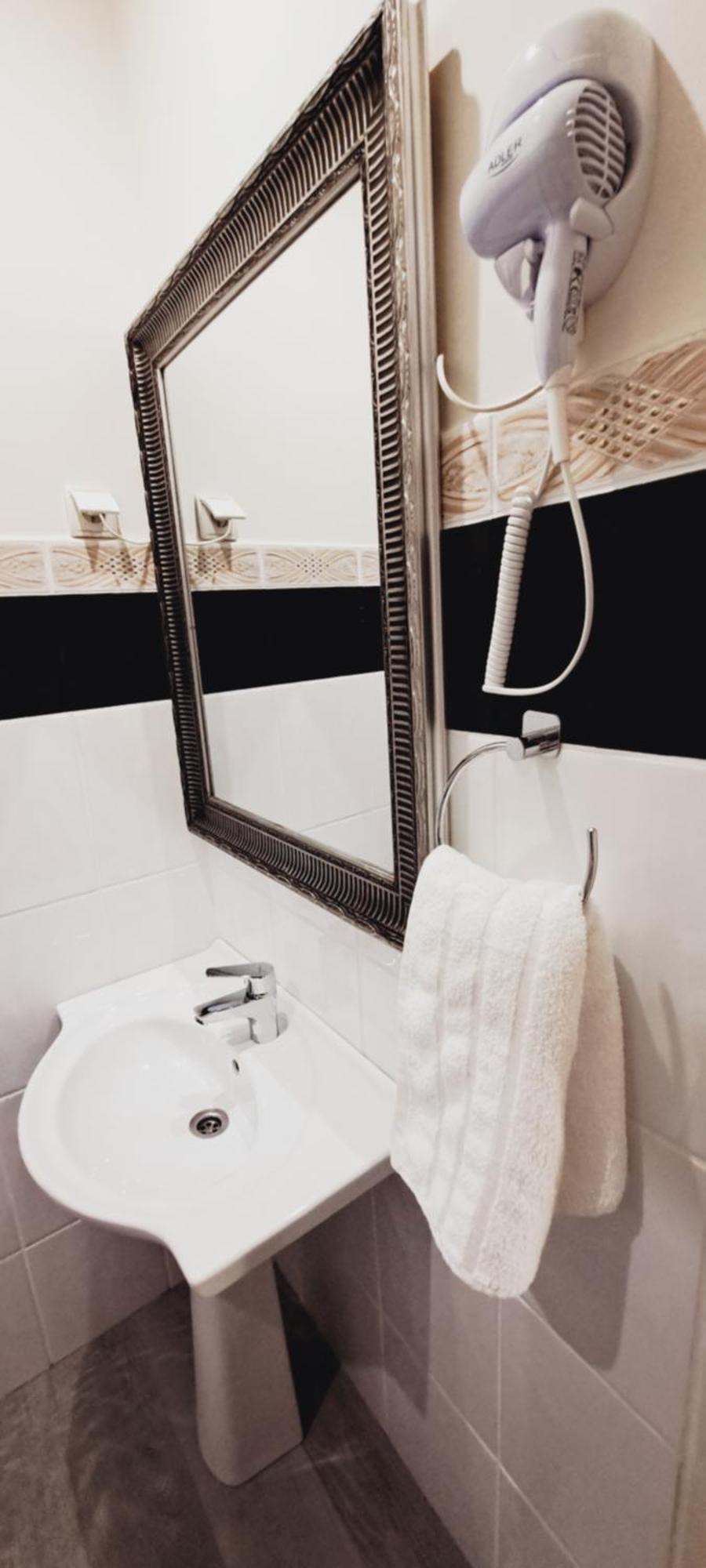 Hotel Rezydencja Rosa Przemysl Ngoại thất bức ảnh