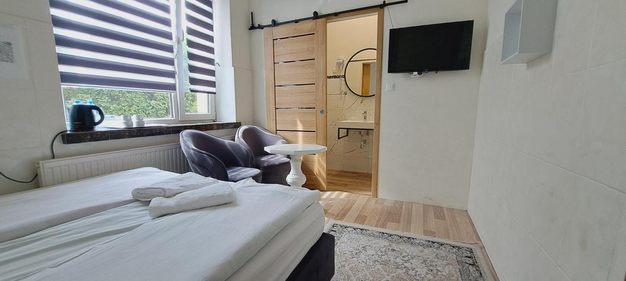 Hotel Rezydencja Rosa Przemysl Ngoại thất bức ảnh
