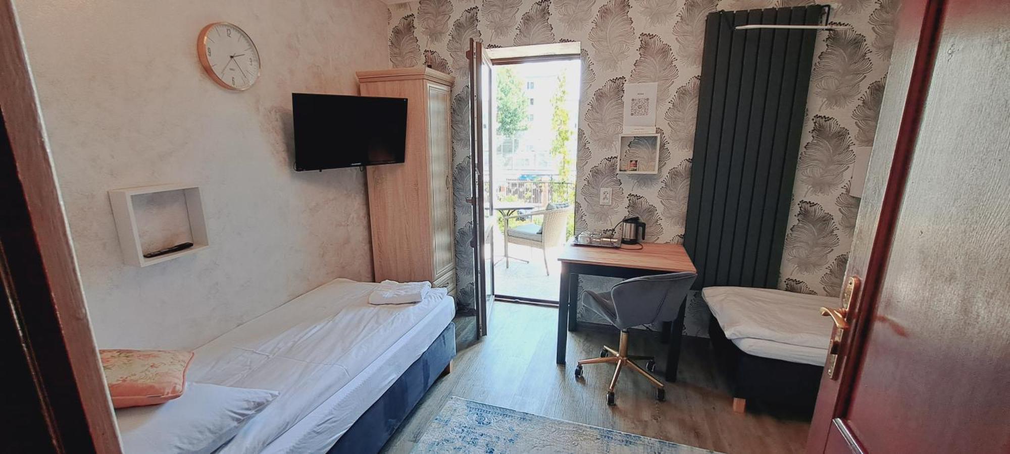 Hotel Rezydencja Rosa Przemysl Ngoại thất bức ảnh
