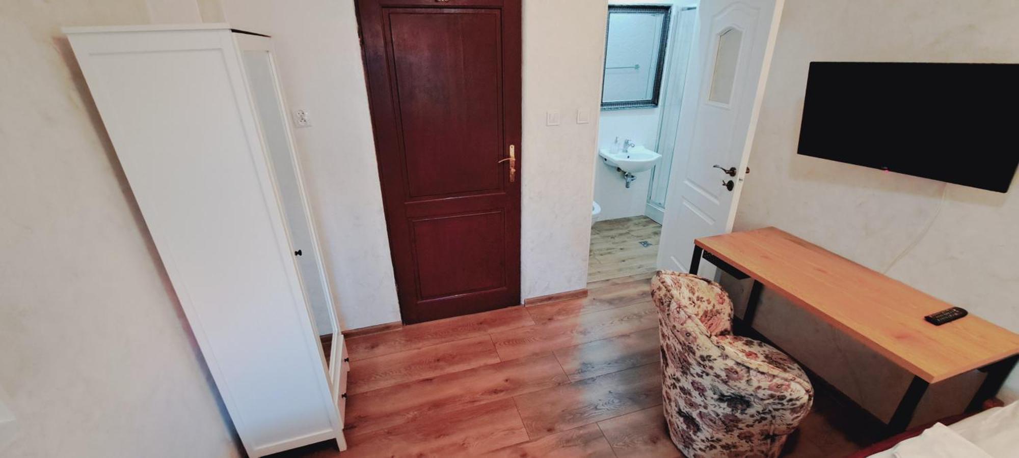 Hotel Rezydencja Rosa Przemysl Ngoại thất bức ảnh